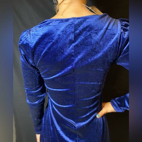 Lily Rose dress, velvet like mini dress size 8 - Picture 4 of 16